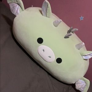 Limited edition Dylan the Dragon Squishmallow🐉🐲